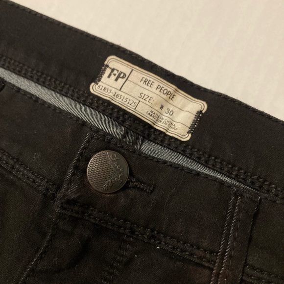 Free People | NWT Women’s Black Denim Cropped Jeans - Picture 5 of 11